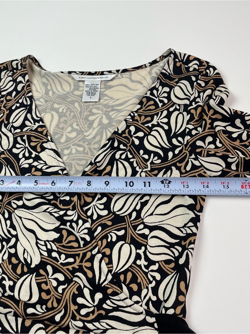 Diane von Furstenberg Silk Wrap Midi Dress sz 2 Floral Brown Classic Office DVF - Picture 6 of 9